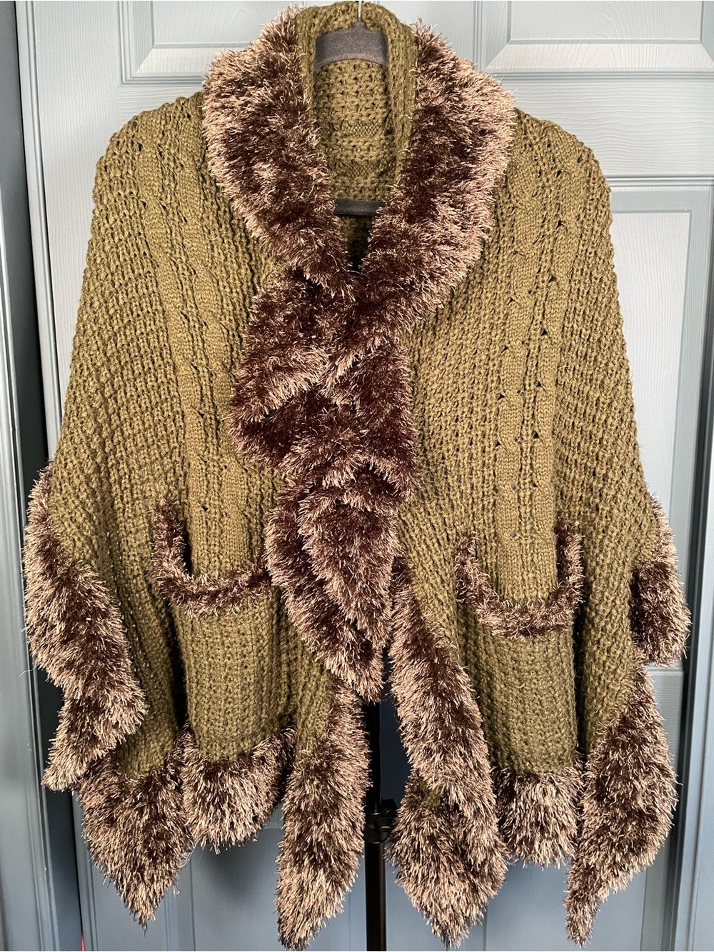 Noelle Posh Signature Wrap Tan/Gold Preppy Faux Fur Winter Wrap With Pockets